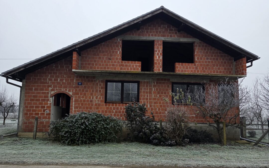 Sivica, Općina Podturen – Prodaje se kuća u Roh-Bau stanju